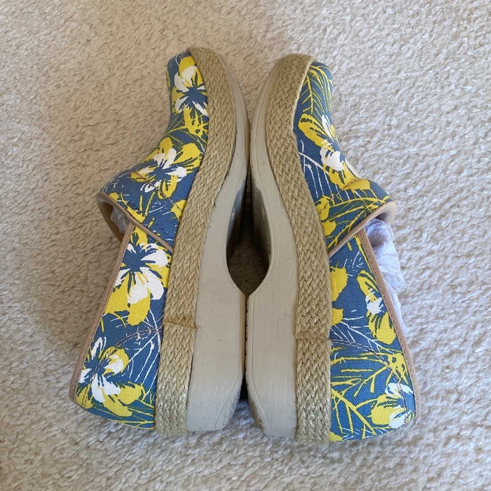 Dansko Blue and Yellow Floral Clogs 39 - Picture 9 of 16